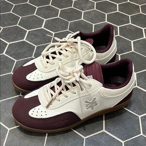 Zoo York White and Burgundy Sneakers